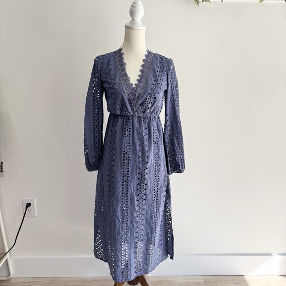 Bardot Alexa Blue Eyelet Midi Dress size 4 J4719 - Picture 2 of 4